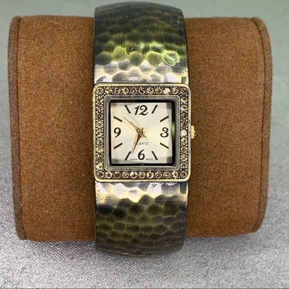 QUARTZ gold tone bangle clamper watch - Picture 10 of 10